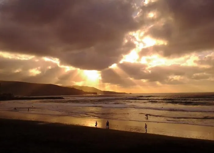 Brisa Naval * לאס פאלמס דה גראן קנאריה